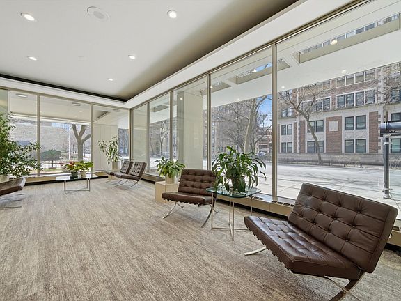 5th image of 360 W Wellington Ave APT 3D