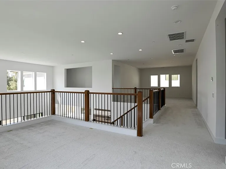 20552 Edgewood Ct — Photo 42