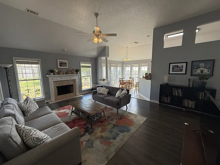 650 Little Farm Rd — Photo 3