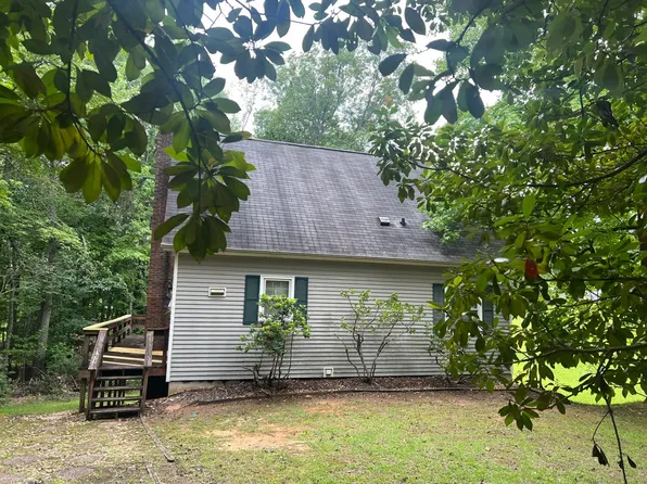 92 Fox Meadow Rd, Columbus, NC 28722