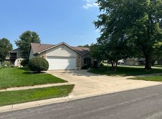 825 Todd Dr, Angola, IN 46703