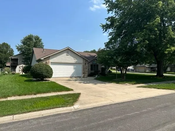 825 Todd Dr, Angola, IN 46703