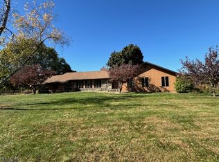 50 Person Rd, Bloomsbury, NJ 08804