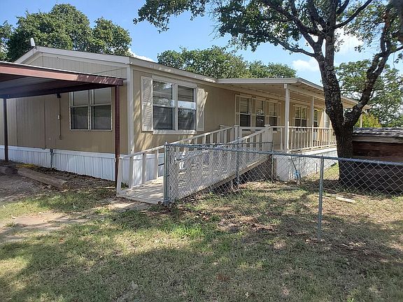 Front side of home with ramp