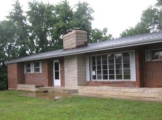 10218 Stark Rd, Mineral Point, MO 63660