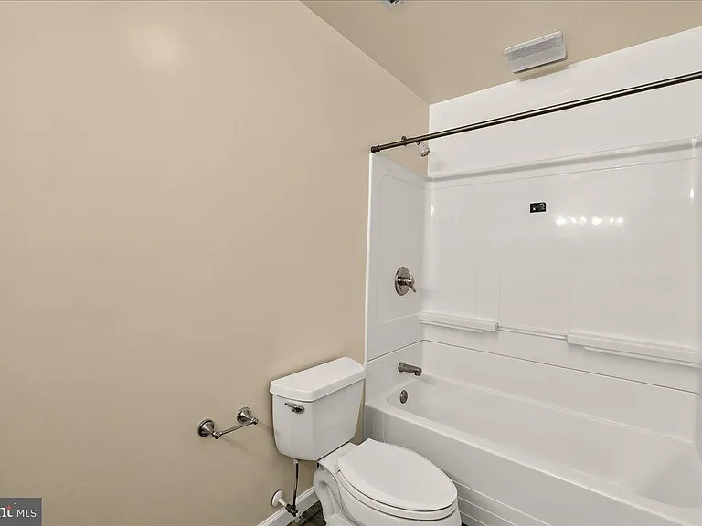 6430 Bellevue Pl — Photo 38