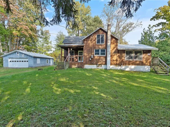 47 Cordoroy Rd, Altmar, NY 13302