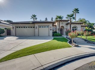 10405 Barnes Dr, Bakersfield, CA 93311