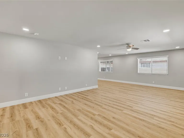 1800 8th Pl — Photo 24