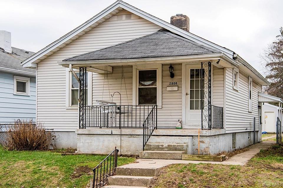 1st image of 2808 E 1st St