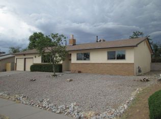 8907 Las Camas Rd NE, Albuquerque, NM 87111