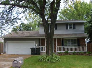 1420 Donald Dr, Sun Prairie, WI 53590