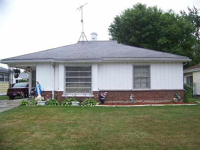 1st image of 23030 Kenosha St
