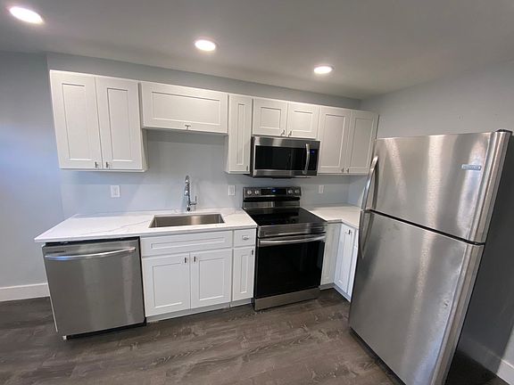 Unit 6 kitchen