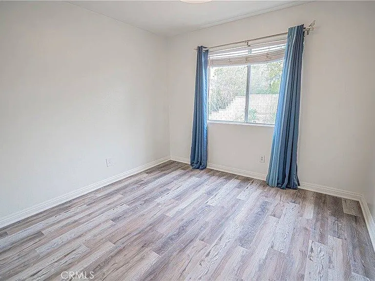 25535 Chisom Ln — Photo 33