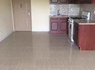 3220 137th St APT 2B, Flushing, NY 11354