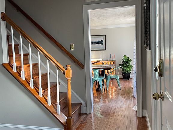 3rd image of 44898 Southwood Pl