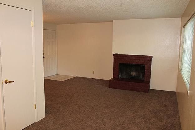 2nd image of 3335 Willow Ct SE