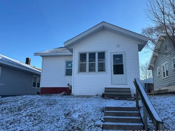 1617 5th St, Rock Island, IL 61201