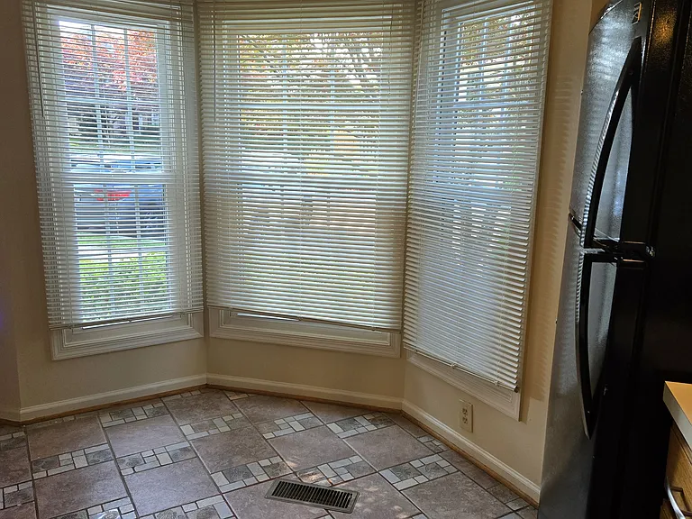 11 Fencerow Ct — Photo 33