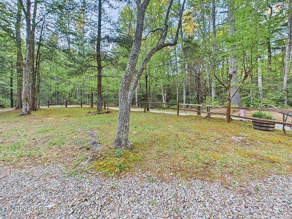 55th image of 113 Rivendell Ln