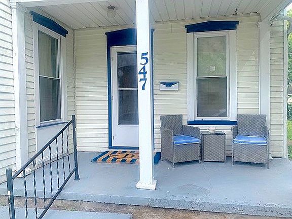3rd image of 547 E Pearl St