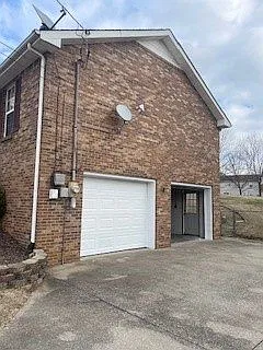 3 bed, 2.0 bath, 1412 sqft, $1,595 — Photo 4