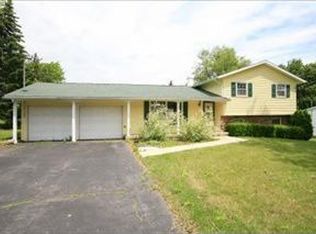 105 Chapel Hill Dr, Battle Creek, MI 49015