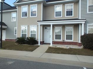 402 Conley Dr, Hinesville, GA 31313