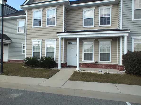 402 Conley Dr, Hinesville, GA 31313