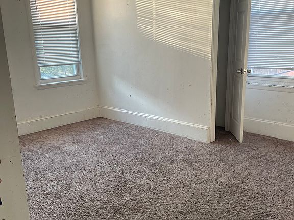 3rd image of 3618 N 19th St Floor 2