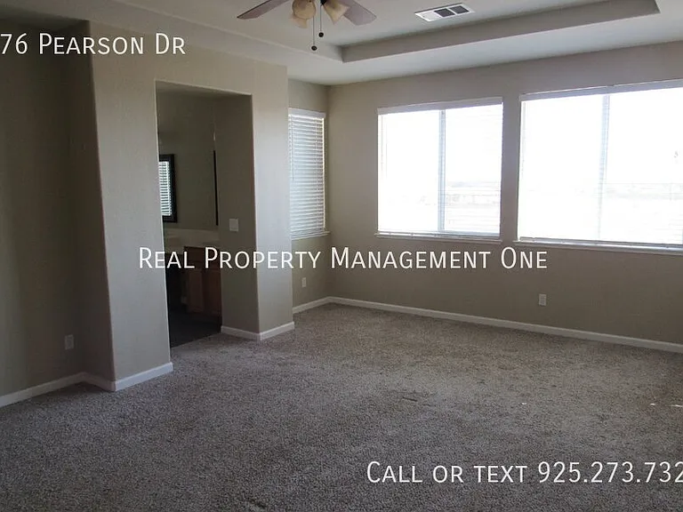 576 Pearson Dr — Photo 24