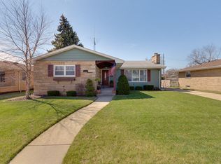 1511 80th St, Kenosha, WI 53143