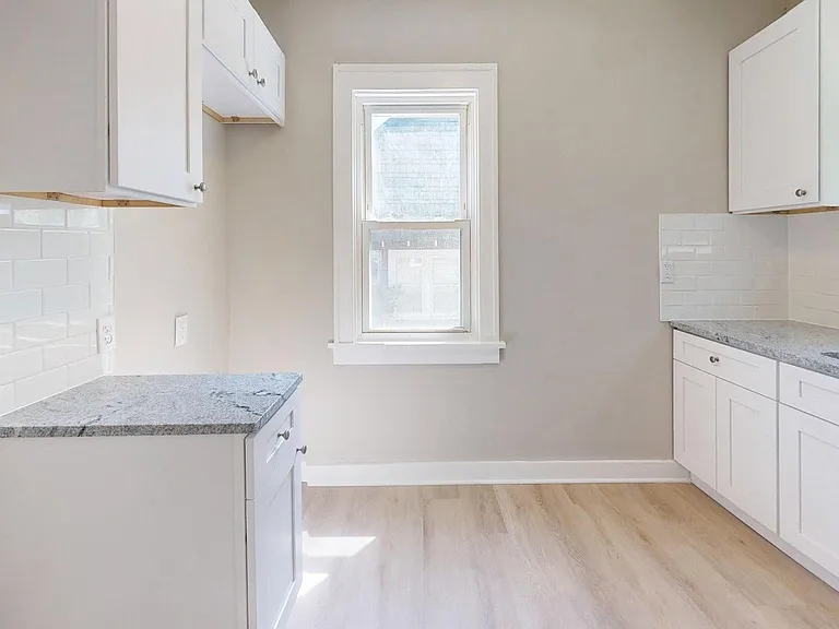 4528 Rainbow Rd — Photo 65