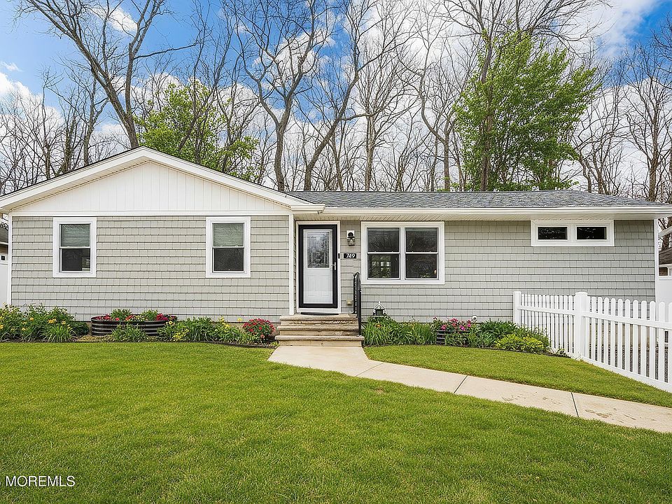 1st image of 749 Hardean Road