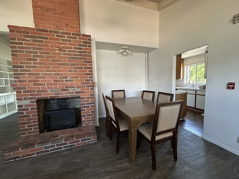 901 Pier View Way #A — Photo 6