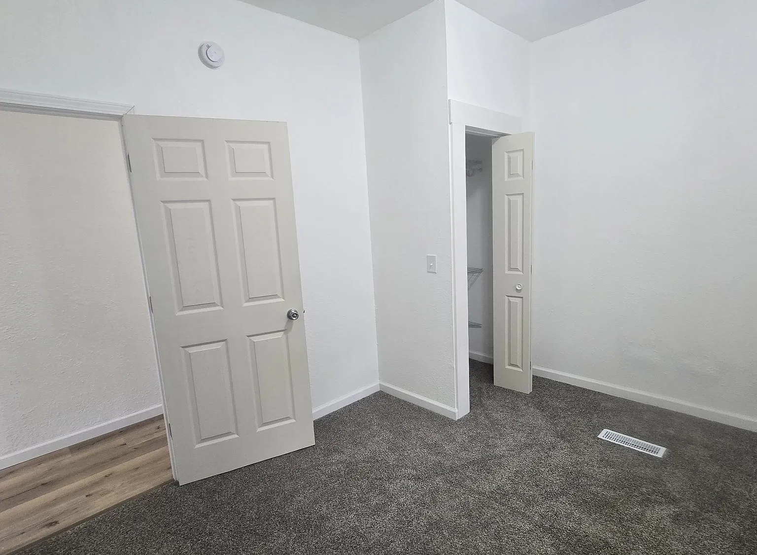 2 bed, 650 sqft, $1,050 — Photo 4