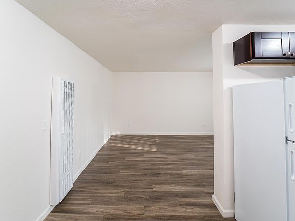 3rd image of 1051 Law St APT 2
