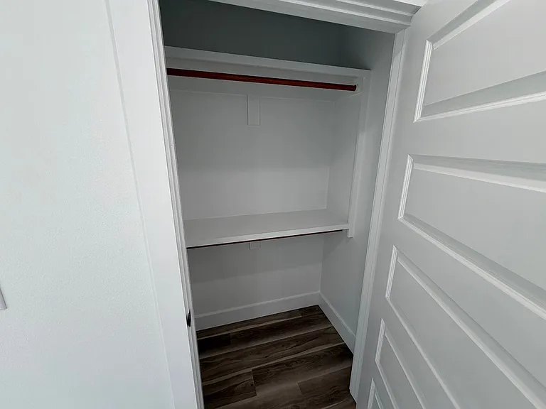 916 N Sang Ave #B — Photo 13