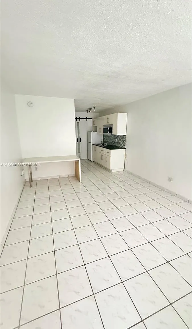 East Breeze Condominium — Photo 1