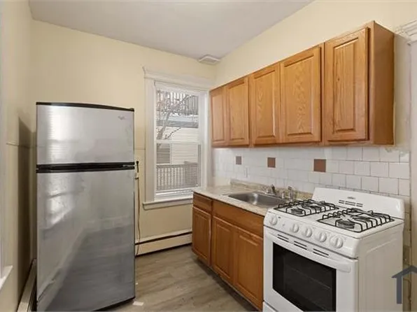 63 Lynnway APT 5, Lynn, MA 01902