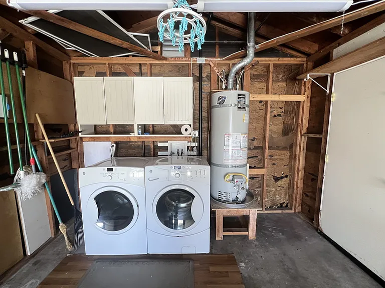 8225 Adams St — Photo 13