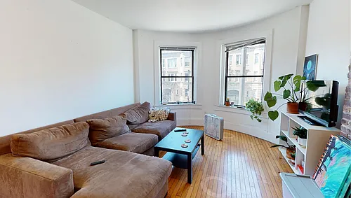 878 Huntington Ave #1 Photo 1