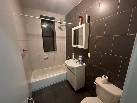 5th image of 64 Wadsworth Ter APT 2F