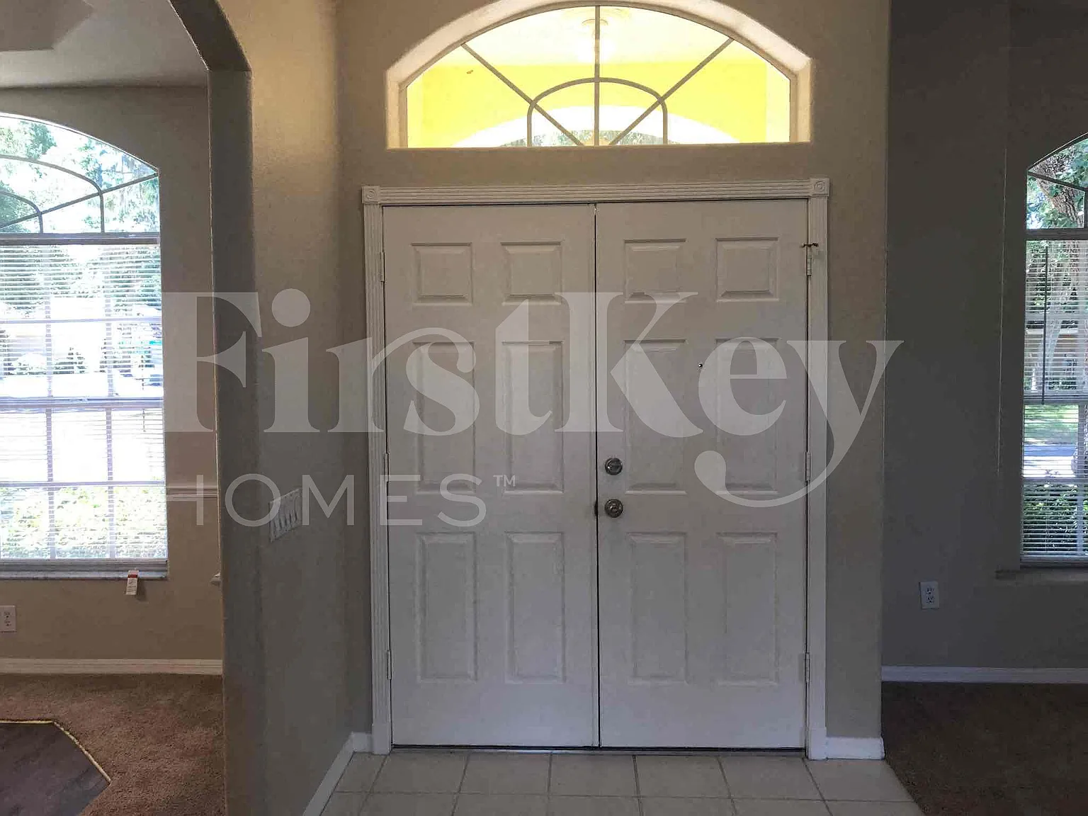 4 bed, 2.0 bath, 2203 sqft, $2,560 — Photo 4