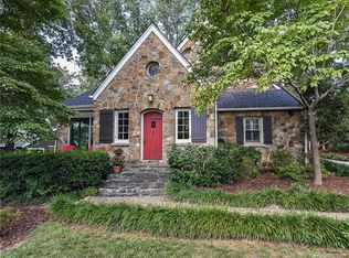 2425 Sharon Rd, Charlotte, NC 28211