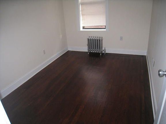 4th image of 3618 28th Ave APT 2R