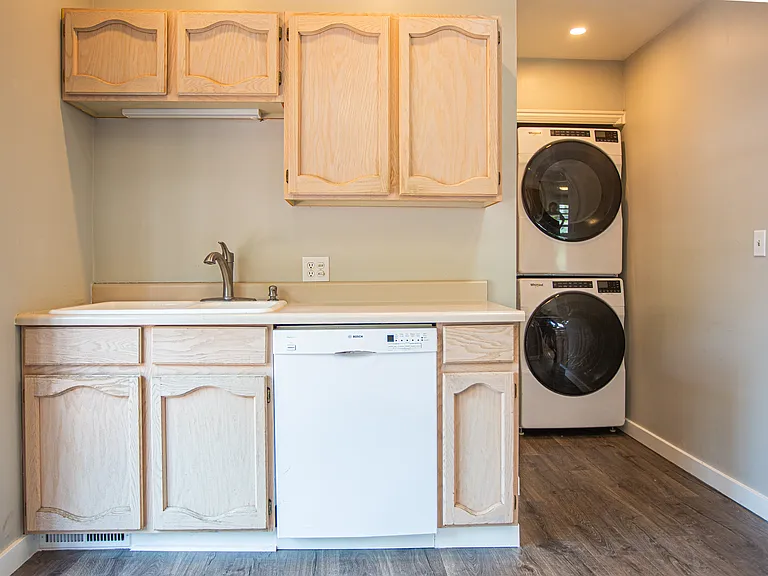 1203 E Roosevelt Ave — Photo 8