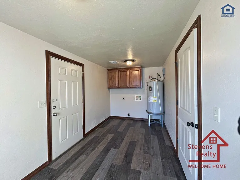 1604 NW Lindy Ave — Photo 10