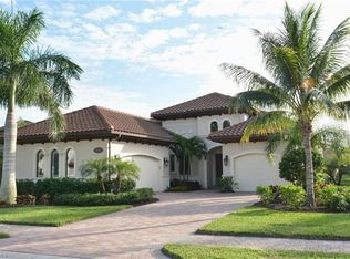 7332 Lantana Way, Naples, FL 34119